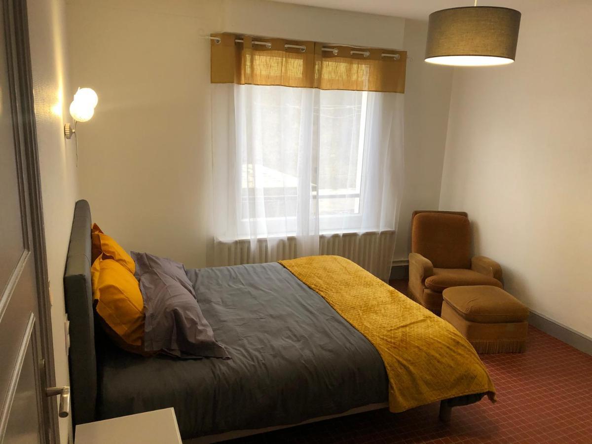 Grand Appartement De Standing "Reve Du Soir" De 170 M2 350 M De La Gare Lourdes Exterior photo