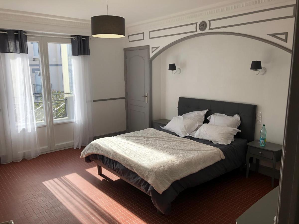 Grand Appartement De Standing "Reve Du Soir" De 170 M2 350 M De La Gare Lourdes Exterior photo